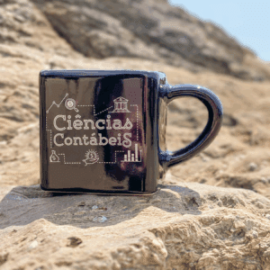CANECA QUADRADA PRETA CIÊNCIAS CONTÁBEIS - 380ML