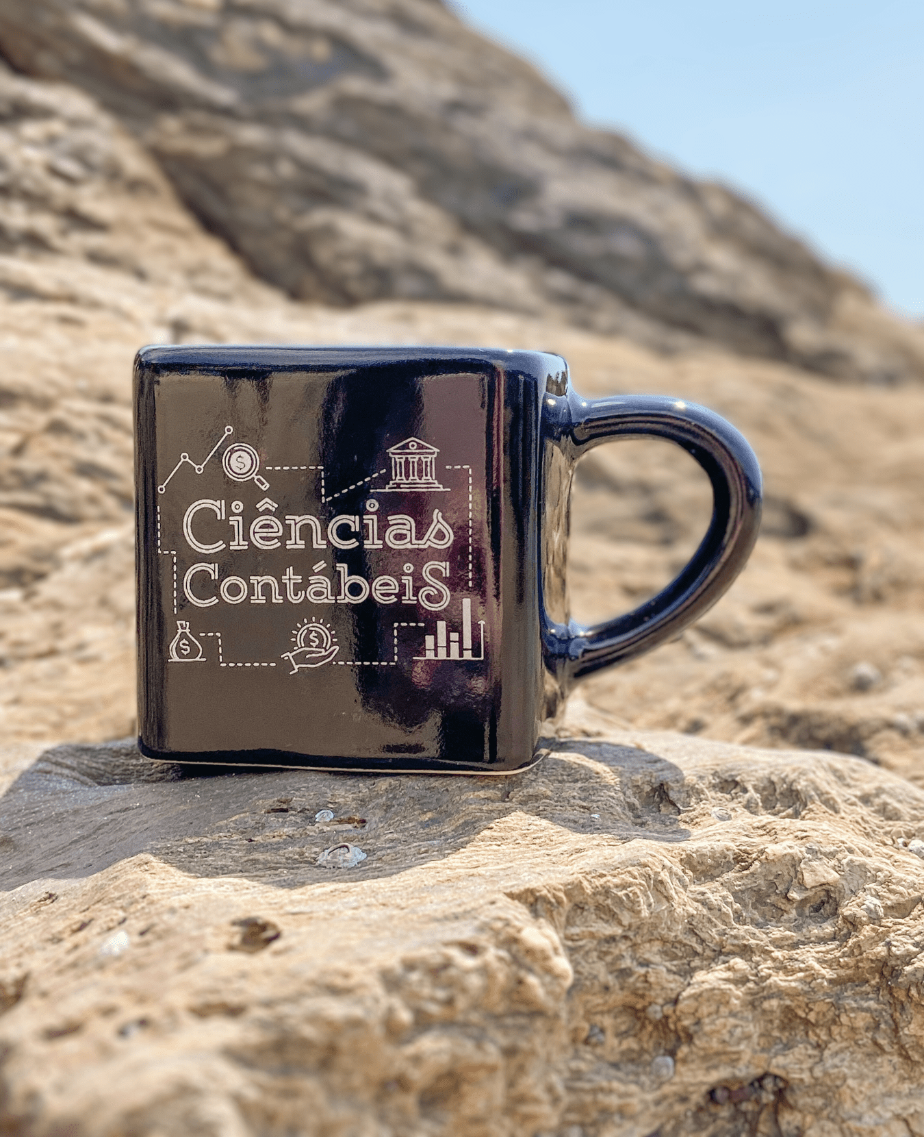 CANECA QUADRADA PRETA CIÊNCIAS CONTÁBEIS - 380ML