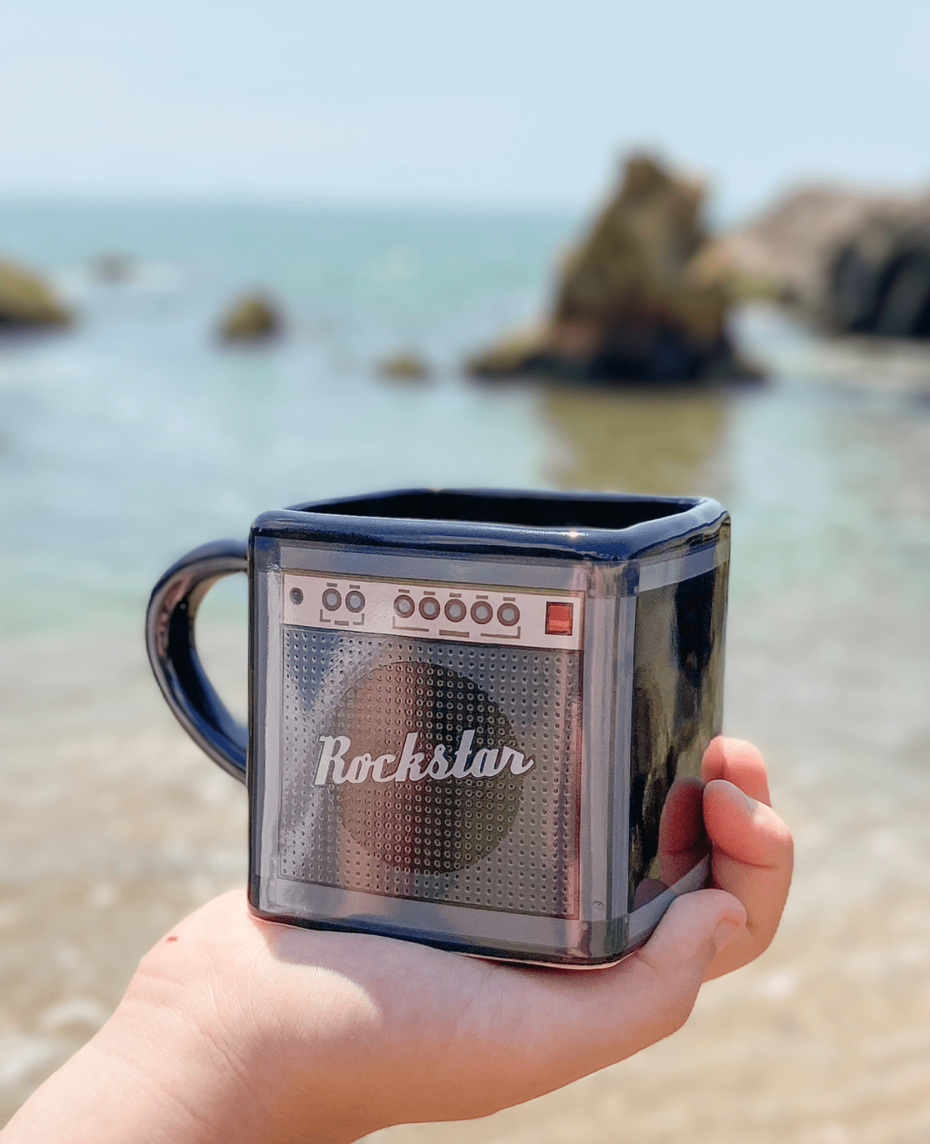 CANECA QUADRADA ROCKSTAR CAIXA DE SOM - 380ML