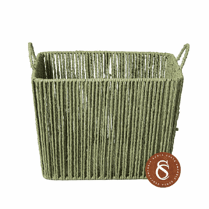 CESTO EM FIBRA NATURAL COM ALÇA VERDE 25X19CM