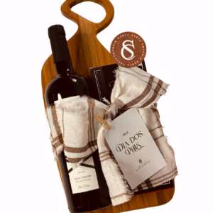 WINE AND BOARD