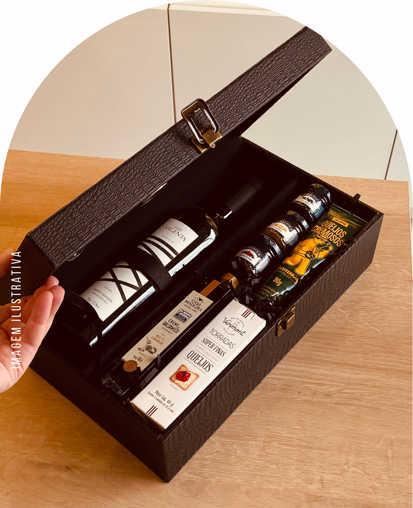 MALETA HARMONIZAR - COM VINHO TINTO SECO CABERNET SAUVIGNON LUIZ ARGENTA - Imagem 2